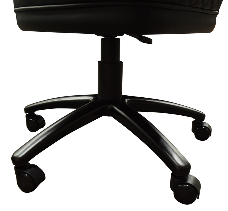 Black Diamond Stitched Rolling Player Chair