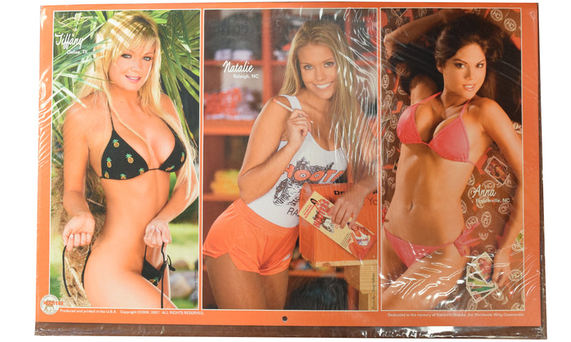 Hooters Casino Las Vegas Calendar from 2007 16" x 11" NEW